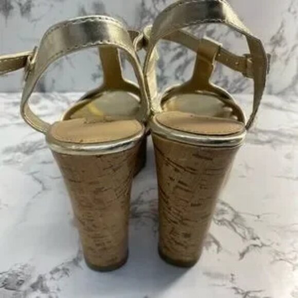 Brash Gold Metallic Strappy Cork Wedges Size 7 - Picture 10 of 11